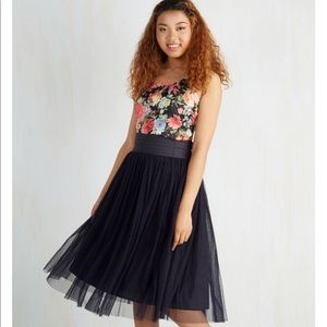 Patron Prestige skirt in Navy
